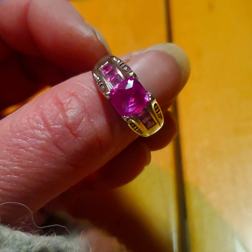 Pink sapphire ring